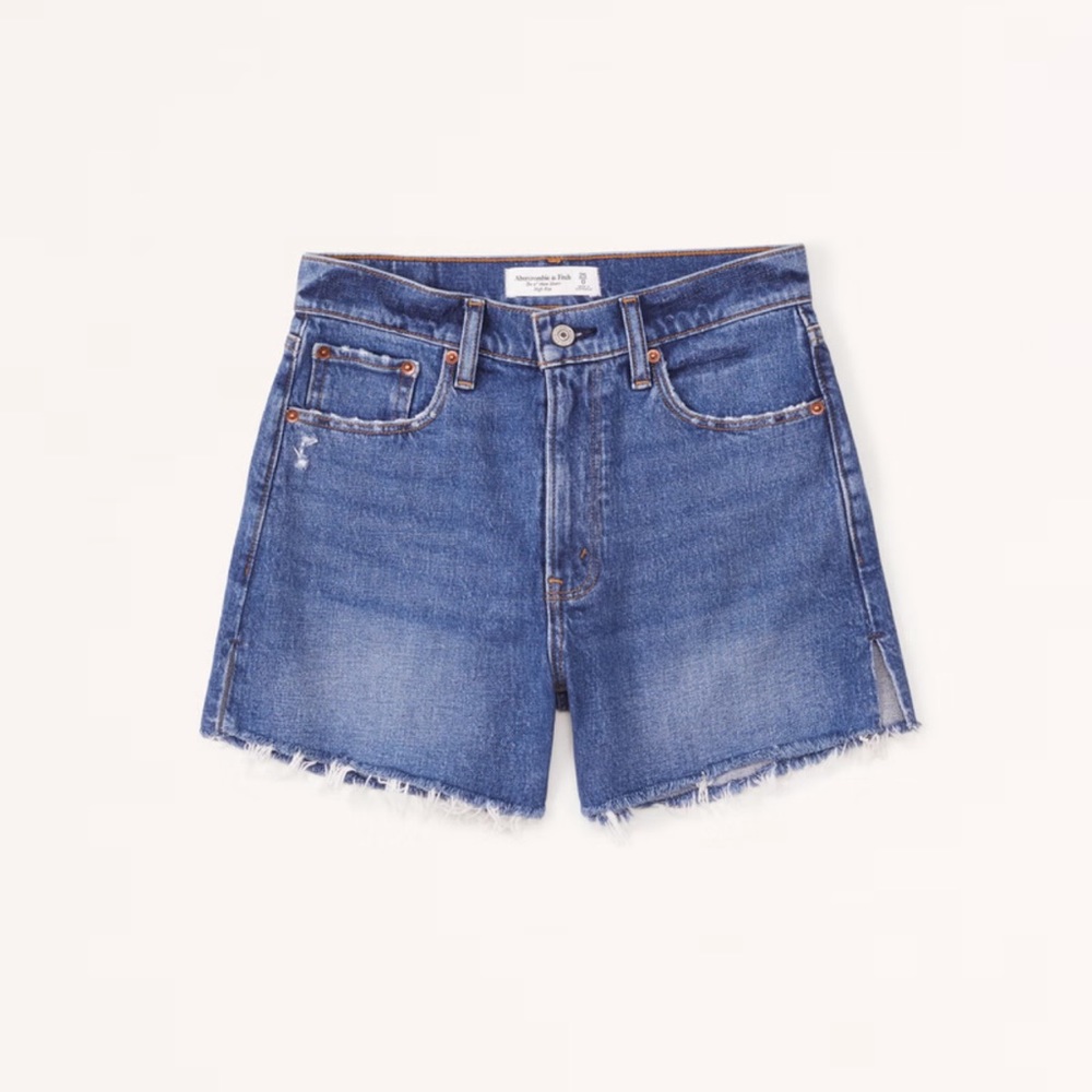 A&F Curve Love 4" The Mom Short